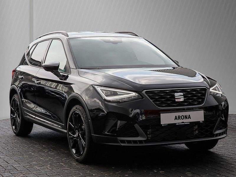 Neu Seat Arona FR 116 PS (85 kW) 2025 Schwarz SUV