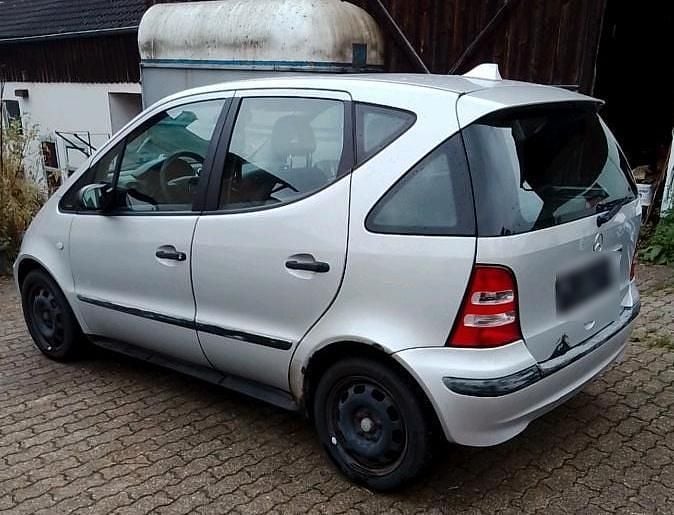 Silber Gebraucht 2002 Mercedes A160 Kleinwagen | 200 € (Superpreis) - Bild 1/4