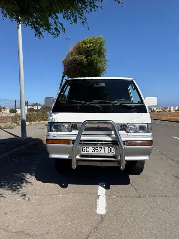 Gebraucht Mitsubishi L300 90 PS (66 kW) 1993 Weiß SUV