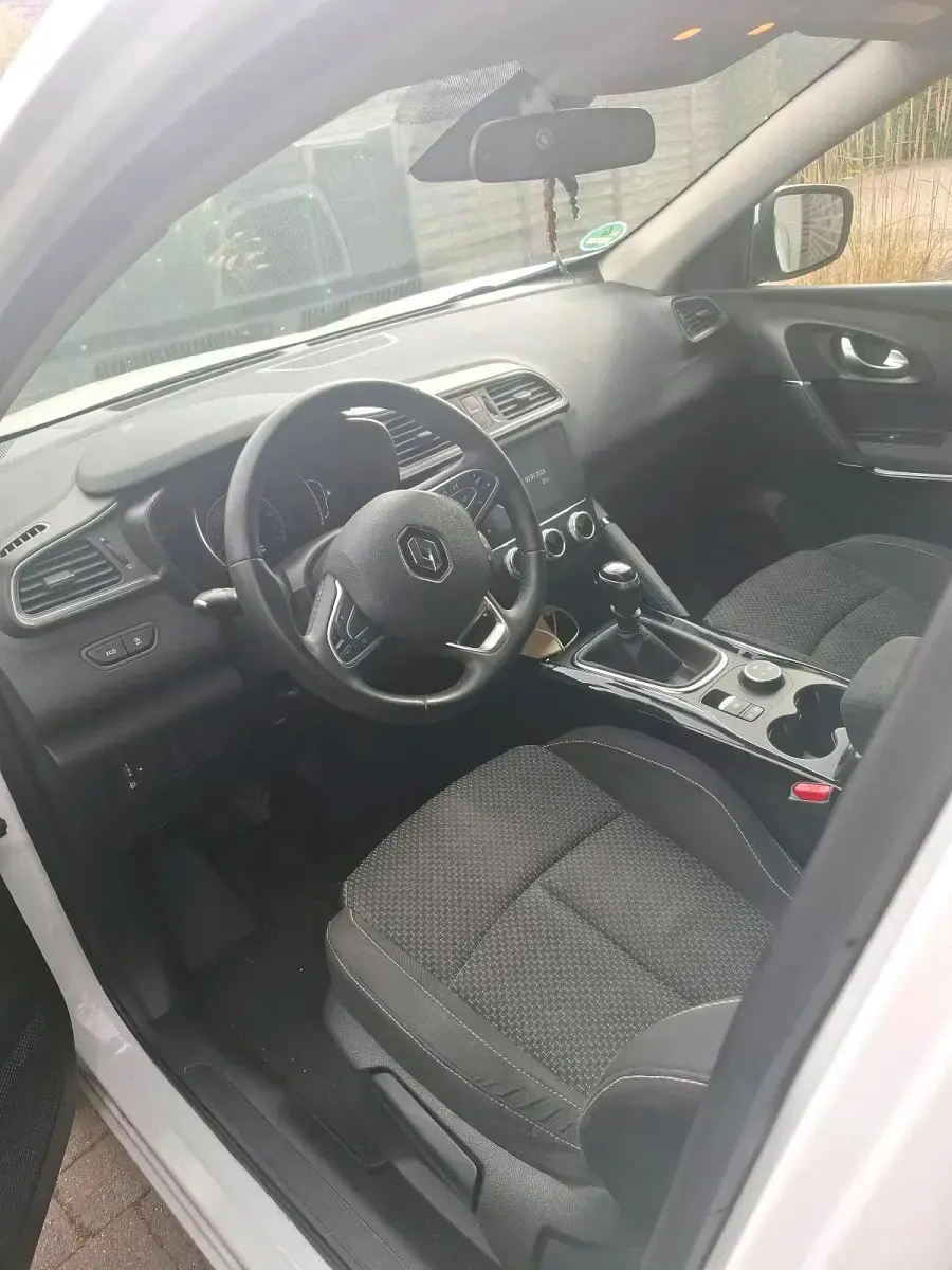 Gebraucht Renault Kadjar 140 PS (102 kW) 2022 Weiß SUV
