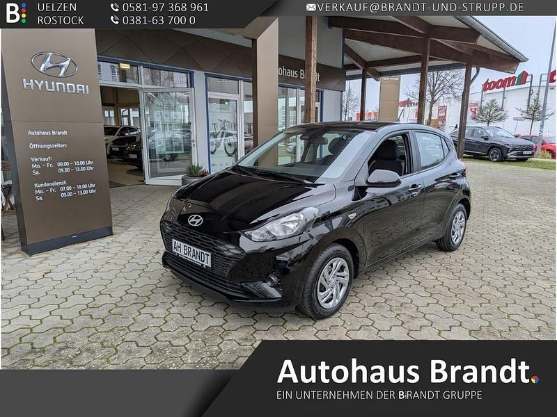 Gebraucht Hyundai i10 Select 63 PS (46 kW) 2025 Schwarz Kleinwagen