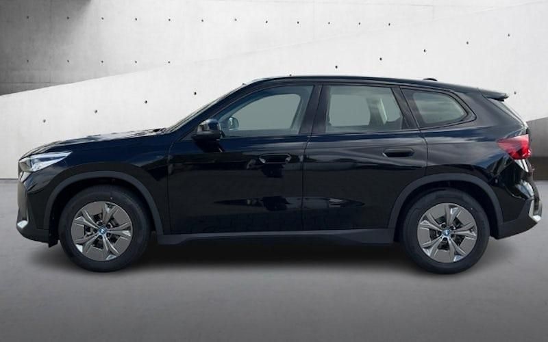 Gebraucht BMW iX1 Performance 150 kW (204 PS) 2025 Schwarz SUV