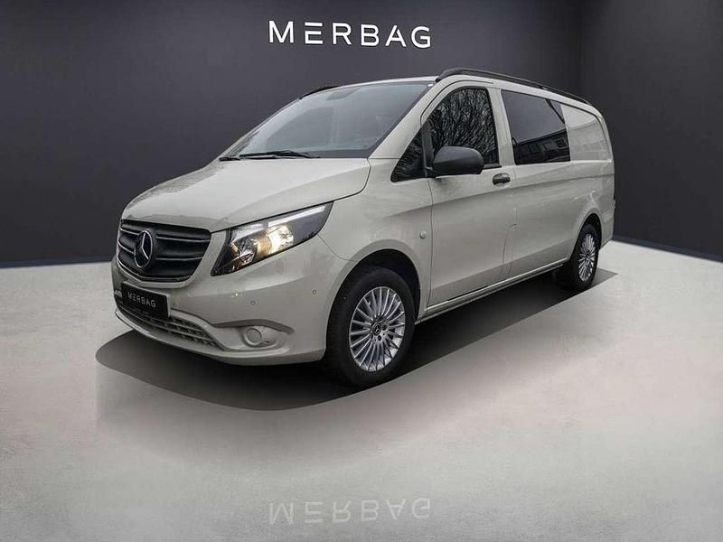 Gebraucht Mercedes Vito 190 PS (139 kW) 2024 Beige Van
