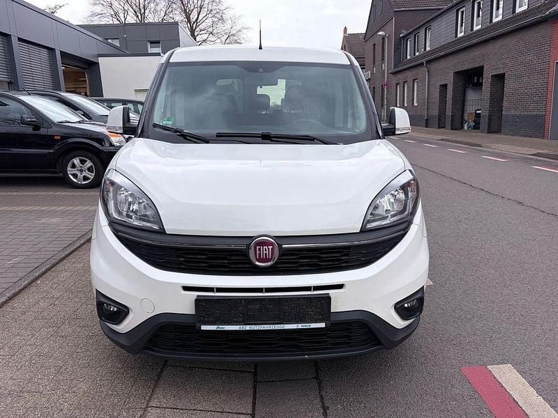 Gebraucht Fiat Doblò 101 PS (74 kW) 2022 Weiß Van / Kleinbus