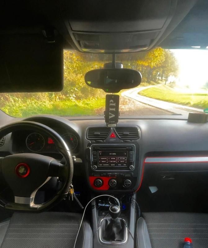 Gebraucht VW Scirocco 122 PS (89 kW) 2009 Weiß Coupé