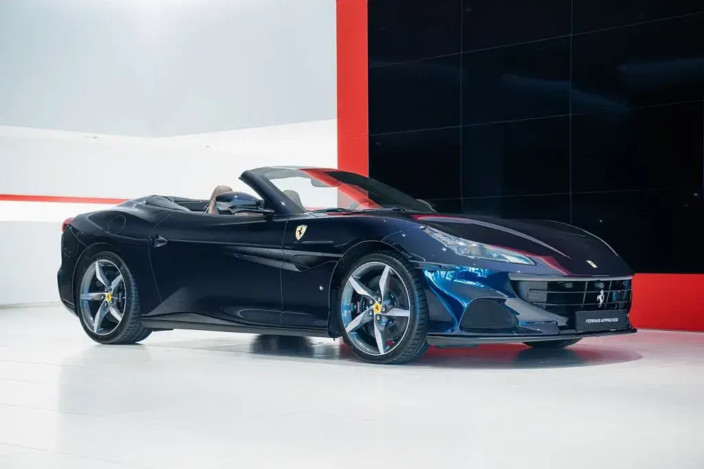 Gebraucht Ferrari Portofino 620 PS (456 kW) 2023 Blau Cabrio