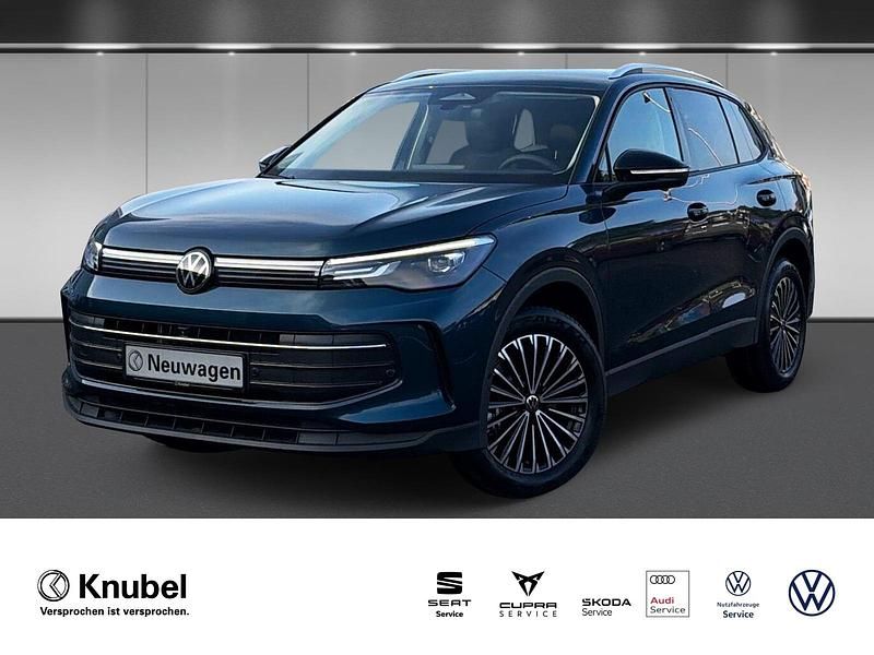Blau Neu 2025 VW Tiguan SUV | 49.970 € (Etwas zu teuer) - Bild 1/4