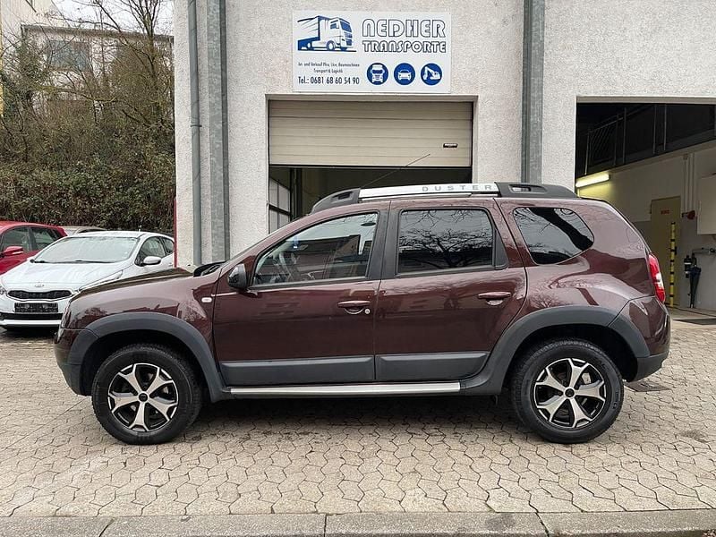 Braun Gebraucht 2017 Dacia Duster Black Shadow SUV | 7.500 € (Superpreis) - Bild 1/4