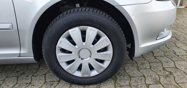 Gebraucht Skoda Octavia Ambition 122 PS (89 kW) 2013 Silber metallic Kombi