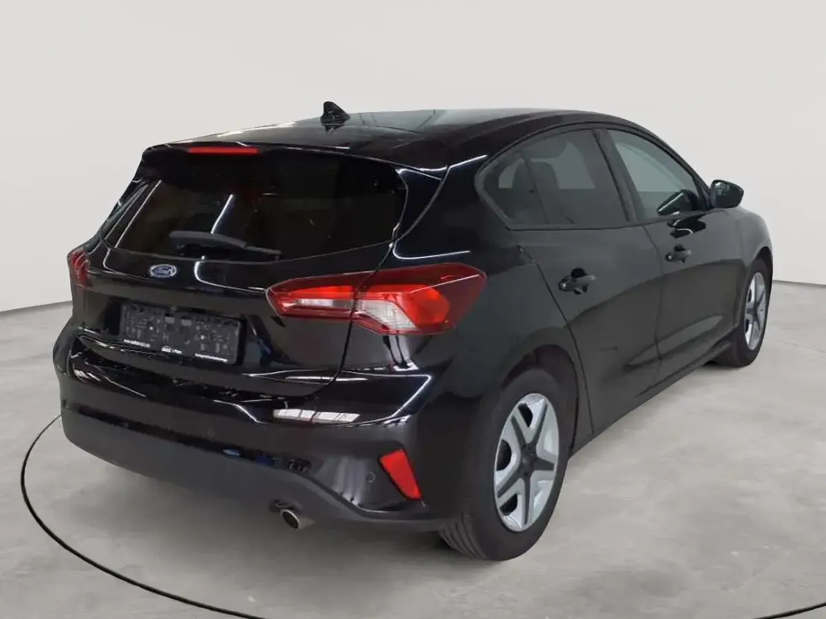 Gebraucht Ford Focus Cool & Connect 120 PS (88 kW) 2023 Agate black metallic Limousine