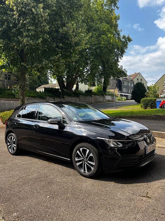 Schwarz Gebraucht 2020 VW Golf VIII United Limousine | 16.600 € (Guter Preis) - Bild 1/4