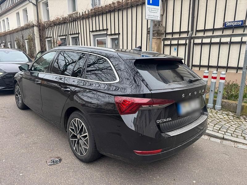 Gebraucht Skoda Octavia Style 150 PS (110 kW) 2021 Schwarz Kombi