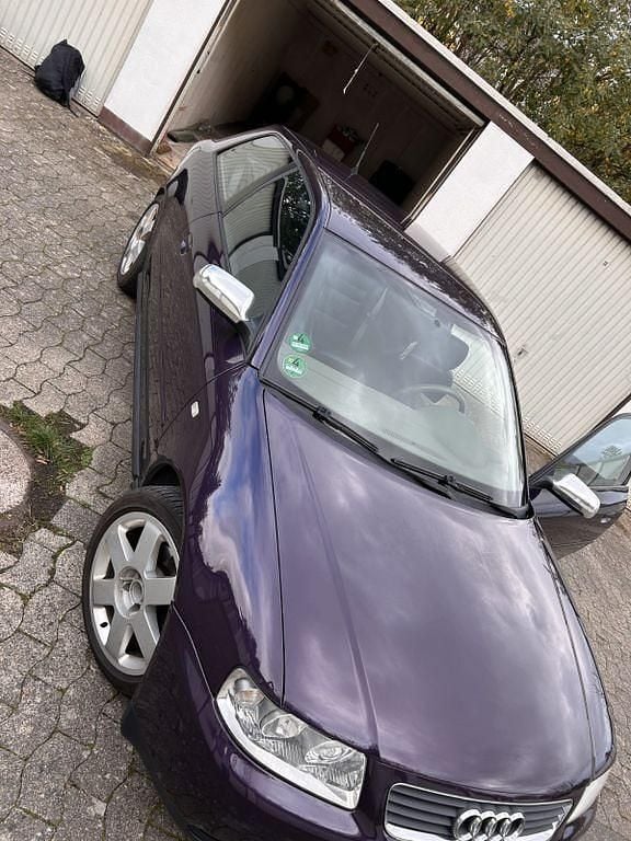 Gebraucht Audi A3 Attraction 190 PS (139 kW) 2002 Violett Limousine