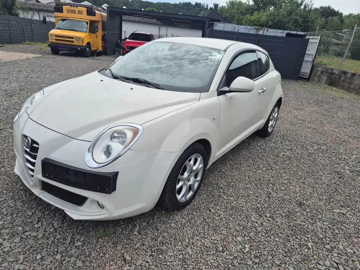 Gebraucht Alfa Romeo MiTo 95 PS (69 kW) 2009 Weiß Kleinwagen