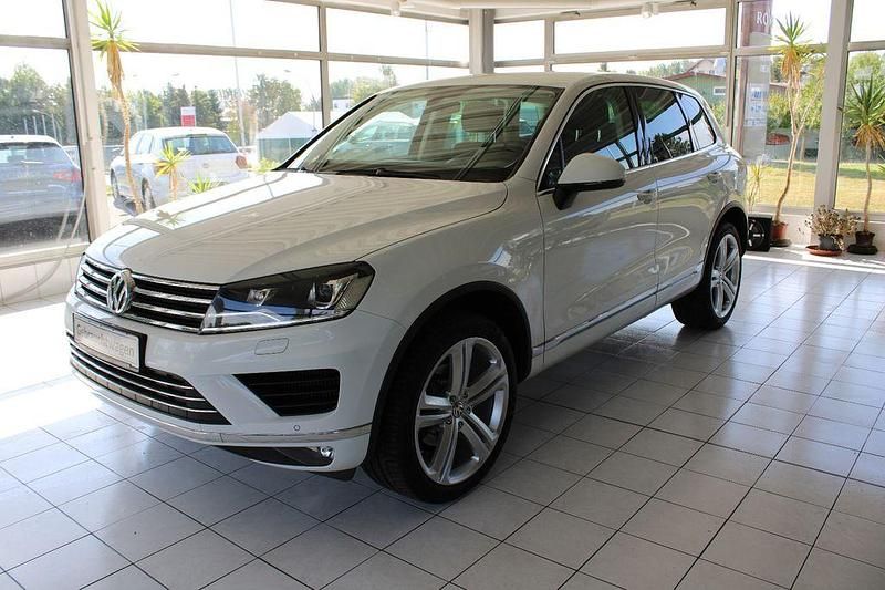 Weiß Gebraucht 2017 VW Touareg SUV | 20.800 € (Guter Preis) - Bild 1/4