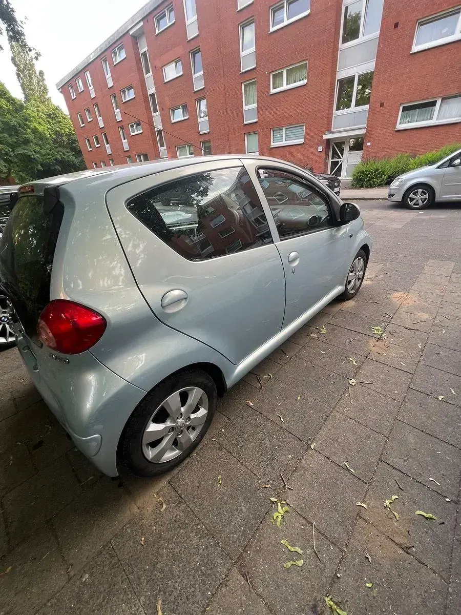 Gebraucht Toyota Aygo City 68 PS (50 kW) 2006 Blau Kleinwagen