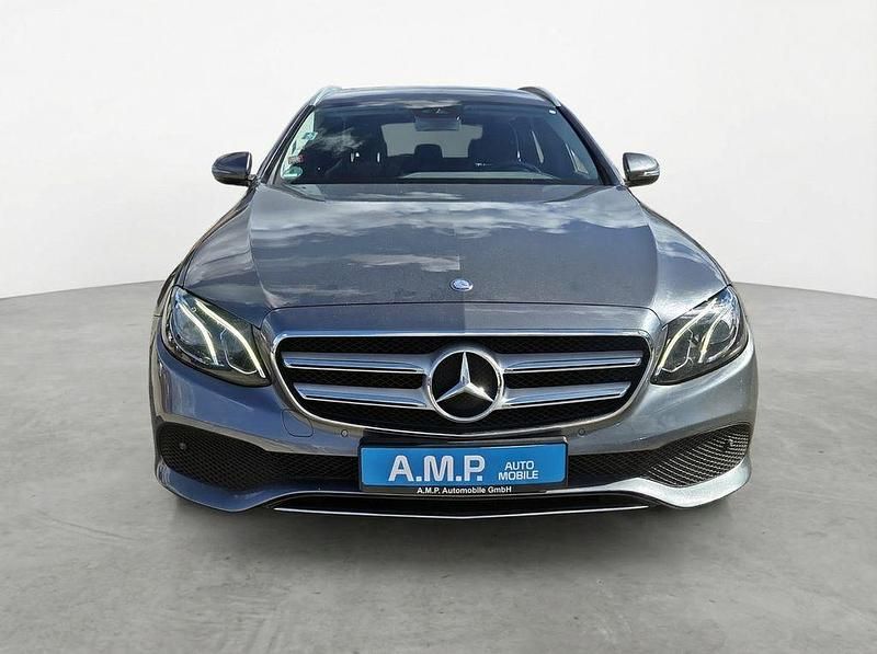Gebraucht Mercedes E200 Avantgarde 185 PS (136 kW) 2017 Grau Kombi