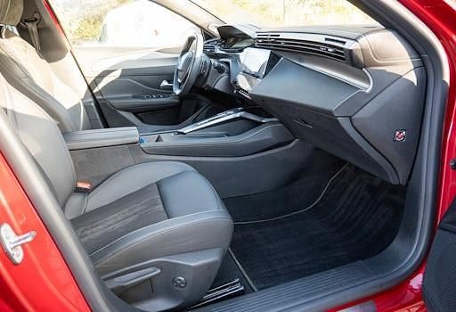 Gebraucht Peugeot 308 SW GT 131 PS (96 kW) 2023 Rot Kombi