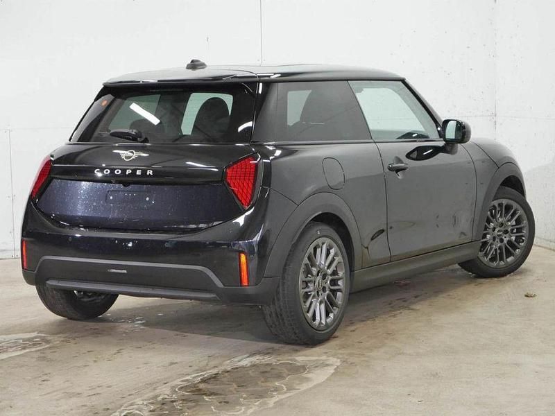 Usado Mini Cooper 156 HP (114 kW) 2025 Preto Citadino