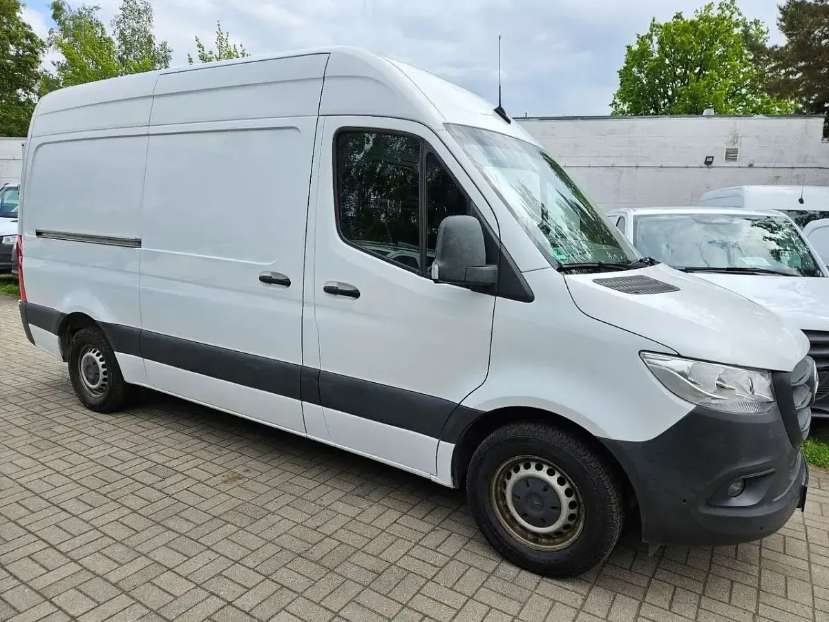 Używany Mercedes Sprinter 163 KM (119 kW) 2019 Biały Van