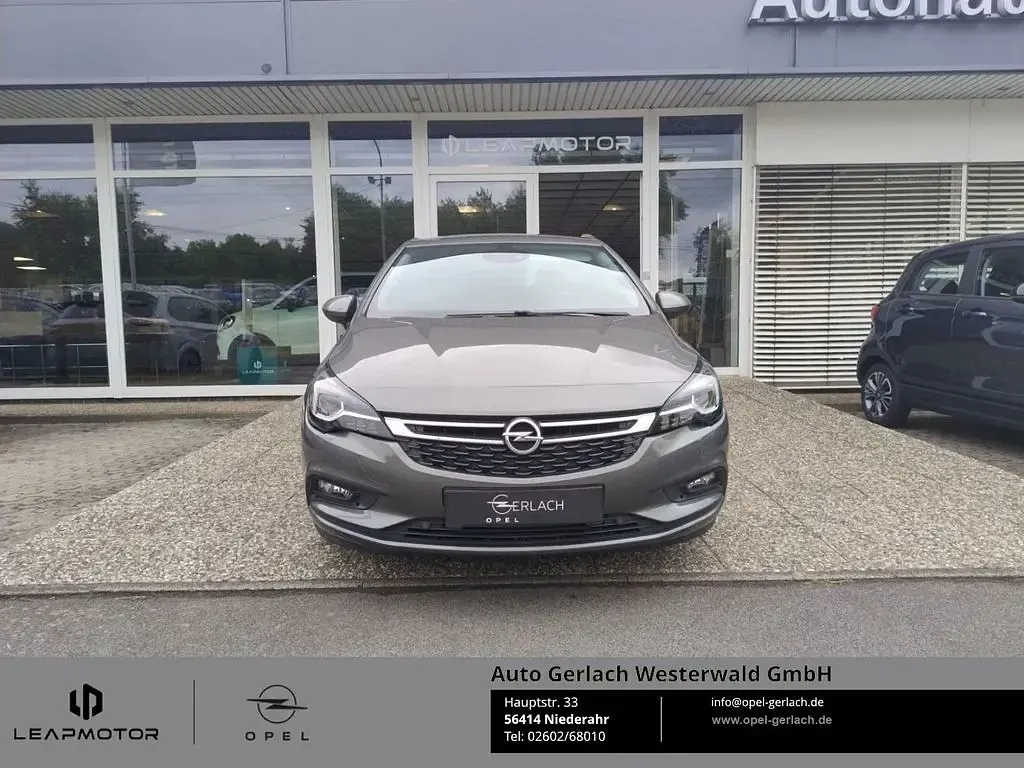 Gebraucht Opel Astra Active 125 PS (91 kW) 2017 Grau Limousine