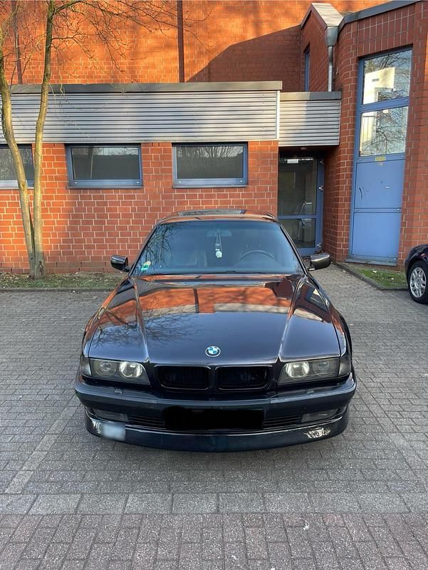 Gebraucht BMW 728 193 PS (141 kW) 1998 Schwarz Limousine