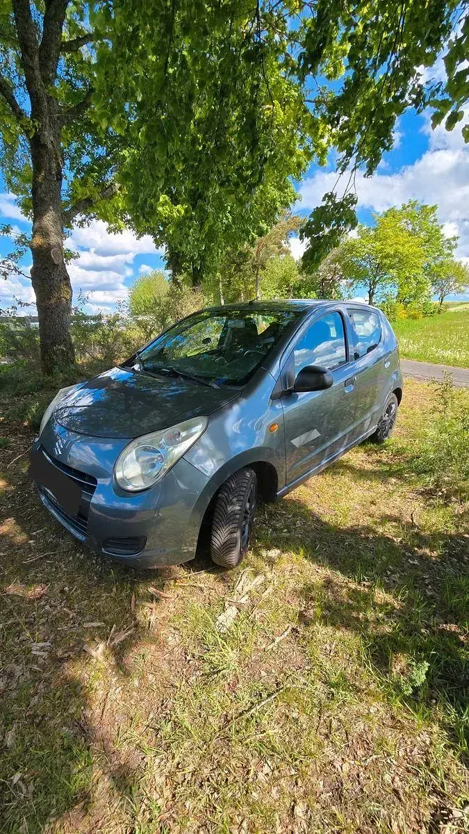 Gebraucht Suzuki Alto Basic 68 PS (50 kW) 2009 Grau Kleinwagen