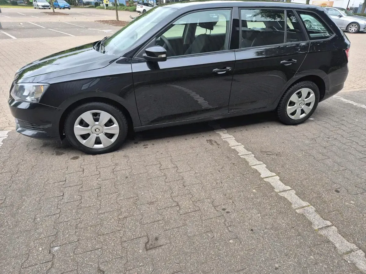 Gebraucht Skoda Fabia 90 PS (66 kW) 2015 Schwarz Kombi