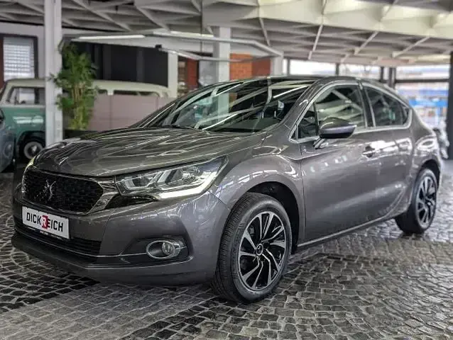 Gebraucht DS Automobiles DS4 131 PS (96 kW) 2015 Lackierung platiniumgrau/ Limousine