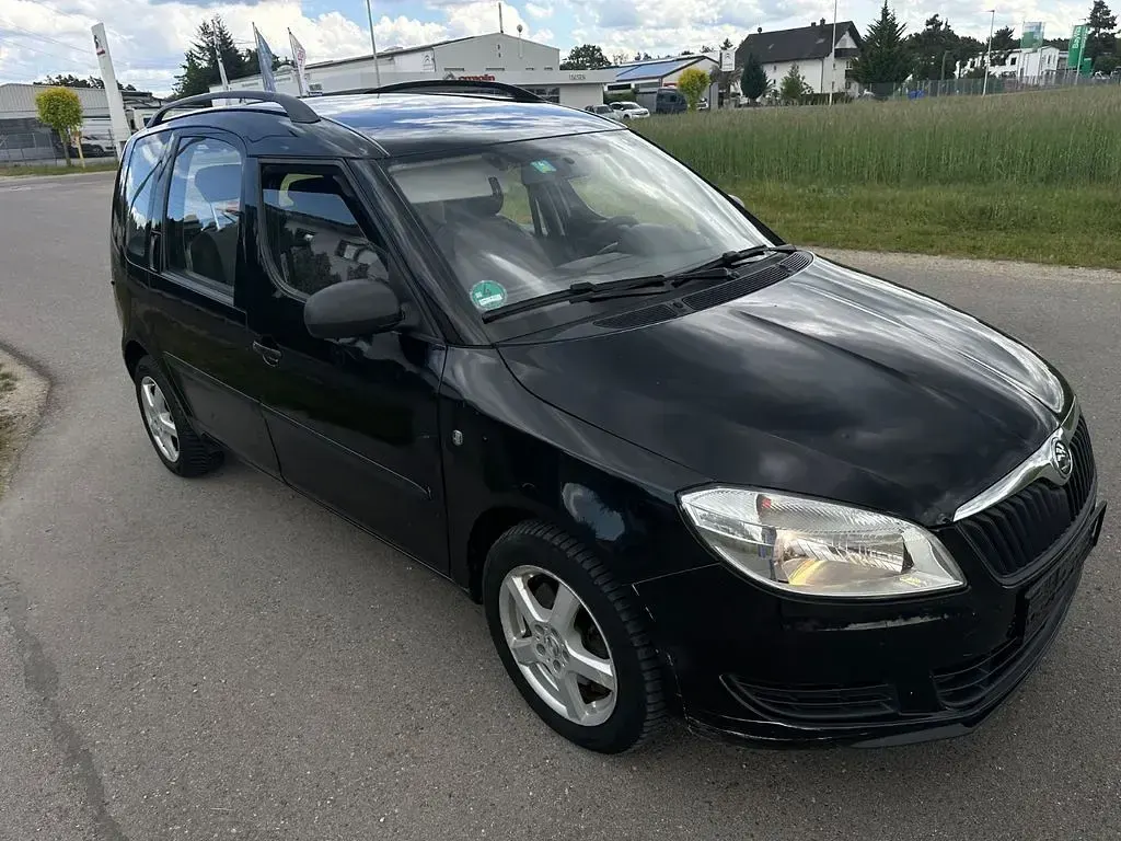 Gebraucht Skoda Roomster Active 90 PS (66 kW) 2013 Schwarz Van / Kleinbus