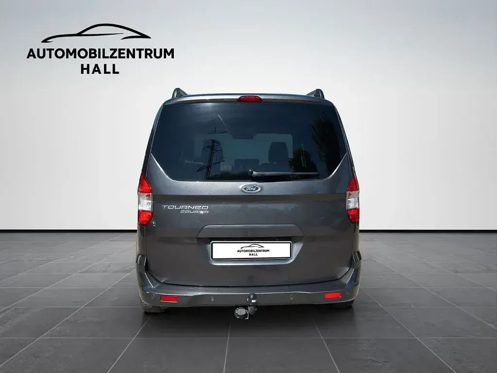 Gebraucht Ford Tourneo Courier Titanium 101 PS (74 kW) 2019 Grau Van / Kleinbus