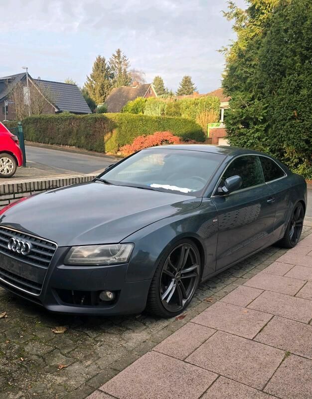 Grau Gebraucht 2010 Audi A5 S-Line Coupé | 6.300 € (Superpreis) - Bild 1/4