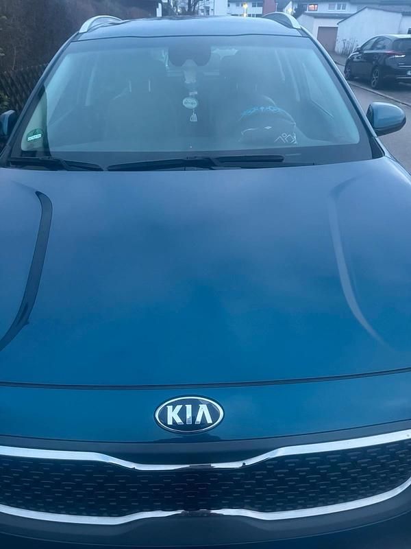 Gebraucht Kia Niro 141 PS (103 kW) 2018 Blau SUV