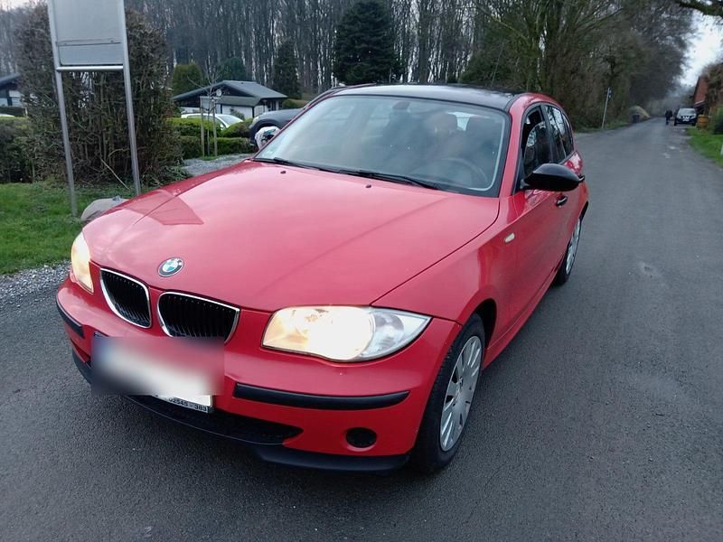 Gebraucht BMW 116 116 PS (85 kW) 2006 Rot Kleinwagen
