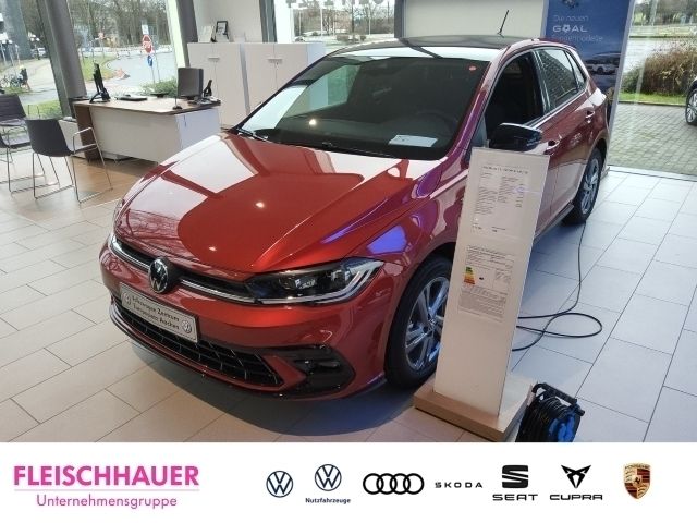 Rot Gebraucht 2017 VW Polo R-line Limousine | 27.390 € - Bild 1/4