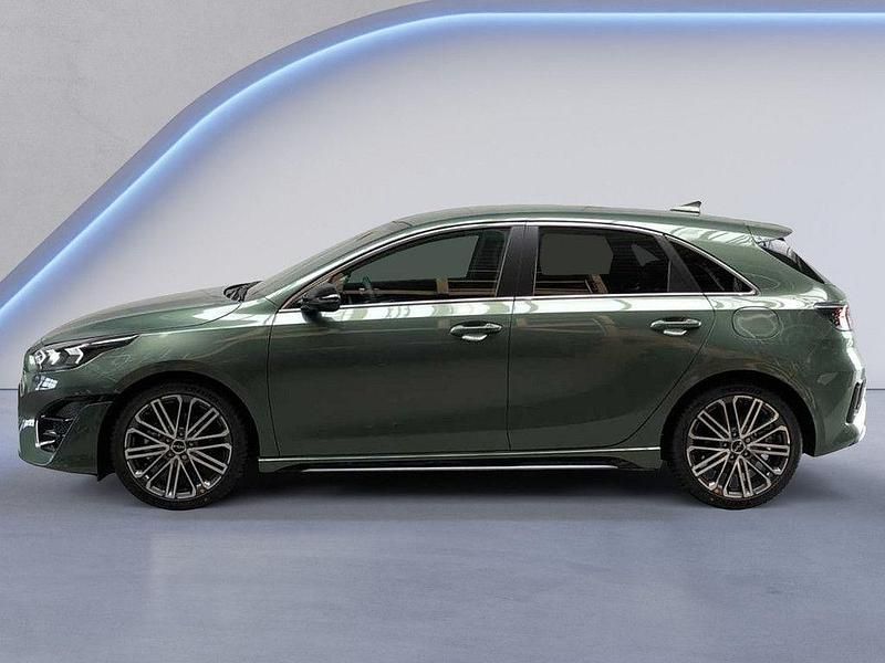 Gebraucht Kia Ceed GT GT-Line 140 PS (102 kW) 2025 Grün Limousine