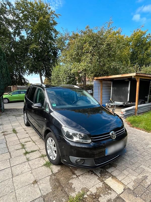 Schwarz Gebraucht 2013 VW Touran Match Van / Kleinbus | 7.500 € (Fairer Preis) - Bild 1/4