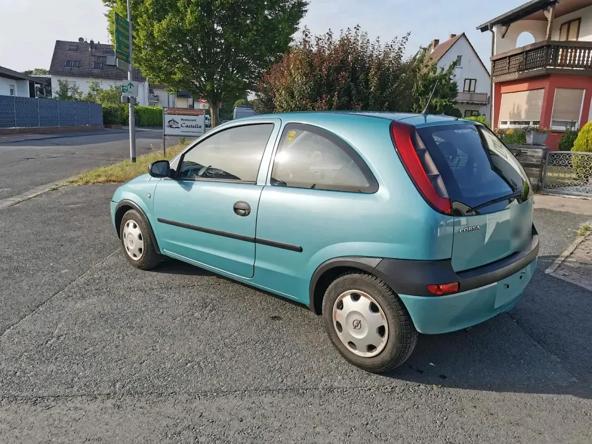 Gebraucht Opel Corsa 75 PS (55 kW) 2002 Andere farben Kleinwagen