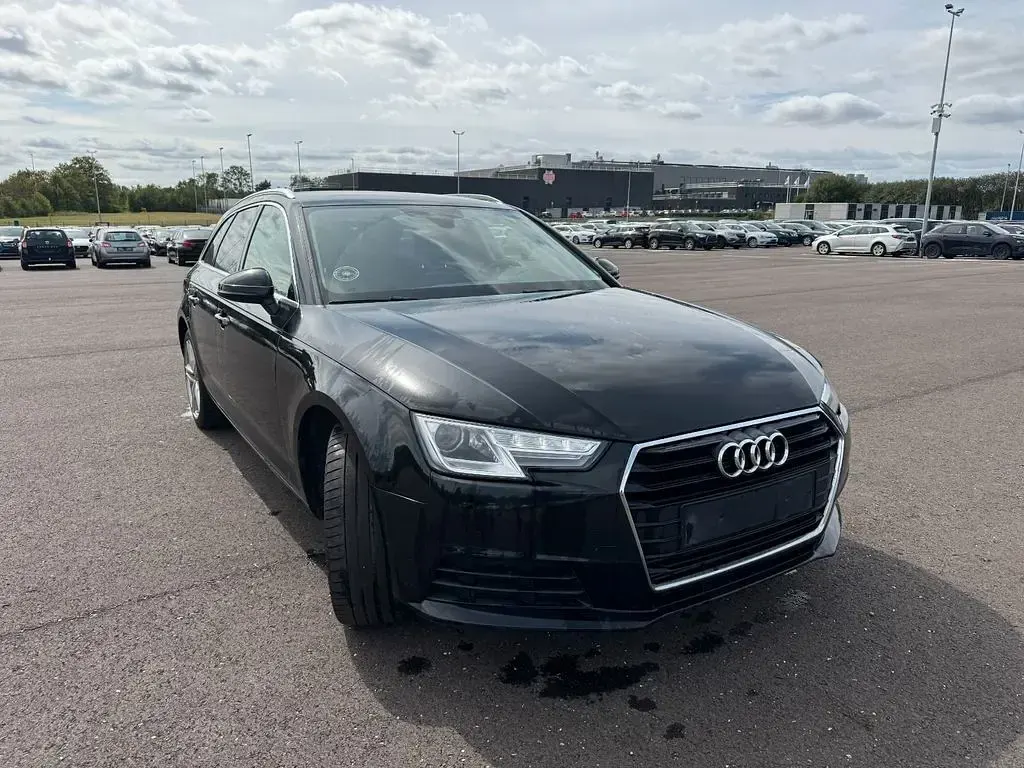 Gebraucht Audi A4 Basis 190 PS (139 kW) 2016 Schwarz Kombi