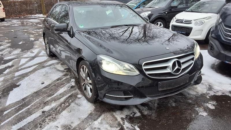 Gebraucht Mercedes E200 136 PS (100 kW) 2016 Schwarz Limousine