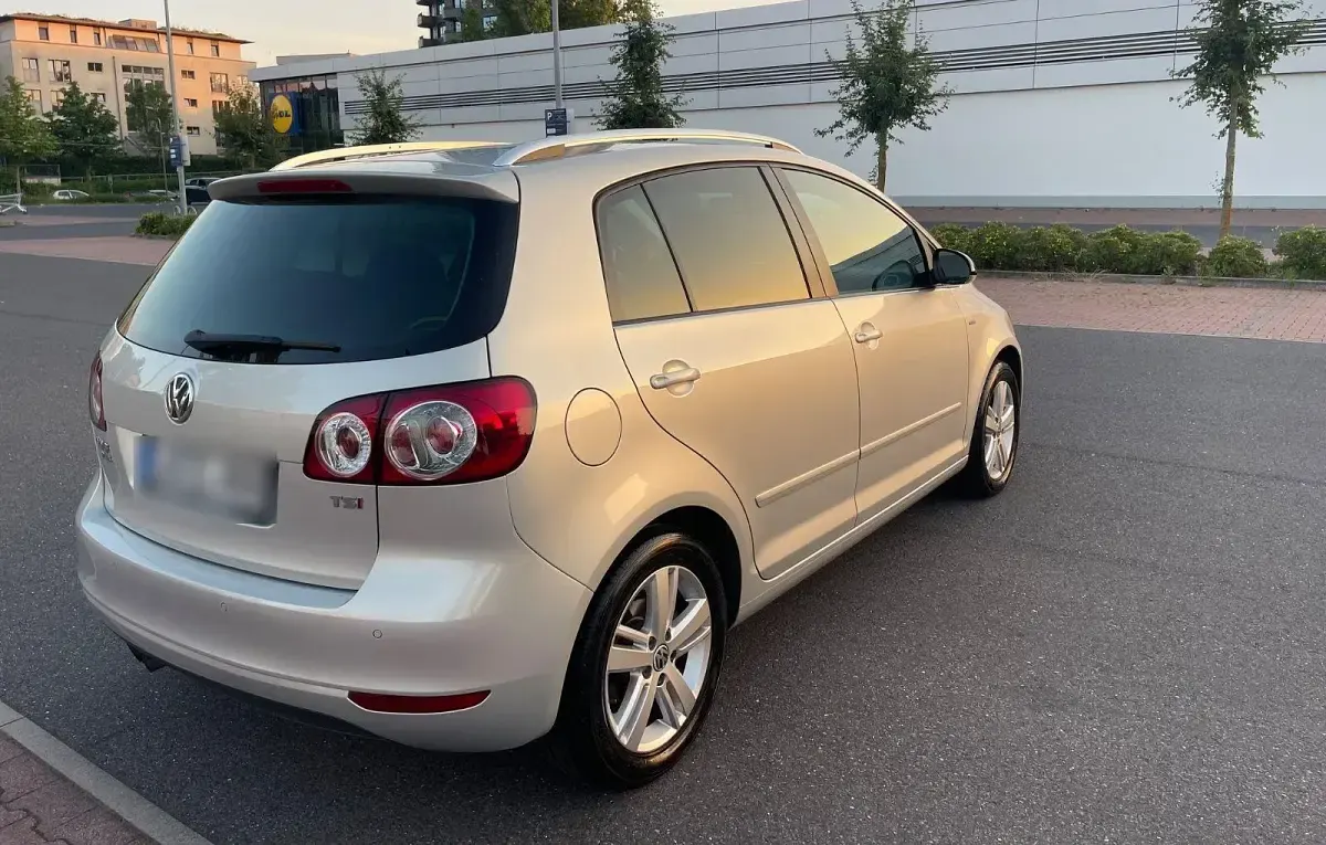 Gebraucht VW Golf Plus Cross Match 122 PS (89 kW) 2012 Silber Van / Kleinbus
