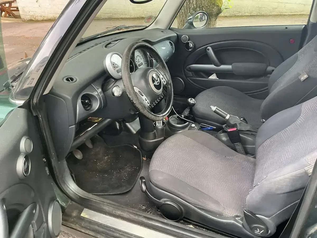 Usata Mini Cooper 116 CV (85 kW) 2004 Verde Utilitaria