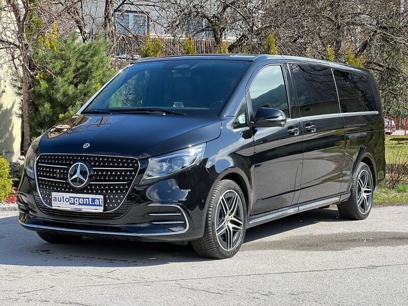Schwarz Gebraucht 2024 Mercedes V300 AMG Van / Kleinbus | 83.300 € - Bild 1/4