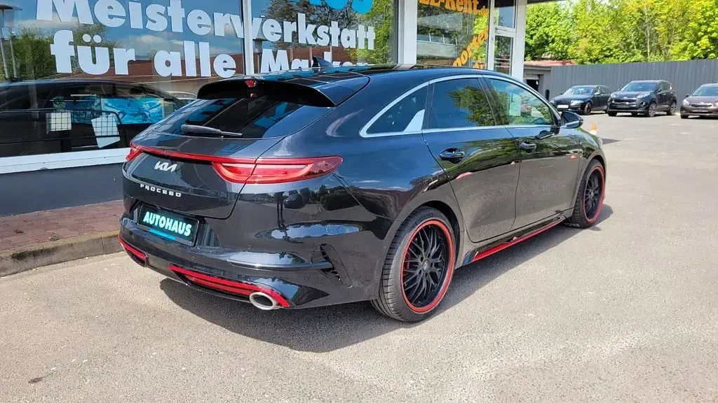 Second-hand Kia ProCeed GT GT 204 CP (150 kW) 2022 Negru Hatchback