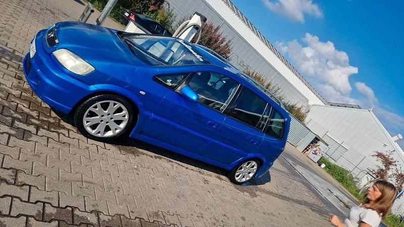 Blau Gebraucht 2005 Opel Zafira OPC Van / Kleinbus | 4.850 € - Bild 1/4