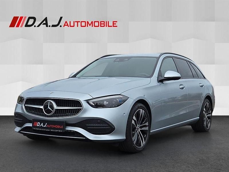 Hightechsilber metallic Gebraucht 2021 Mercedes C200 Kombi | 32.480 € (Fairer Preis) - Bild 1/4