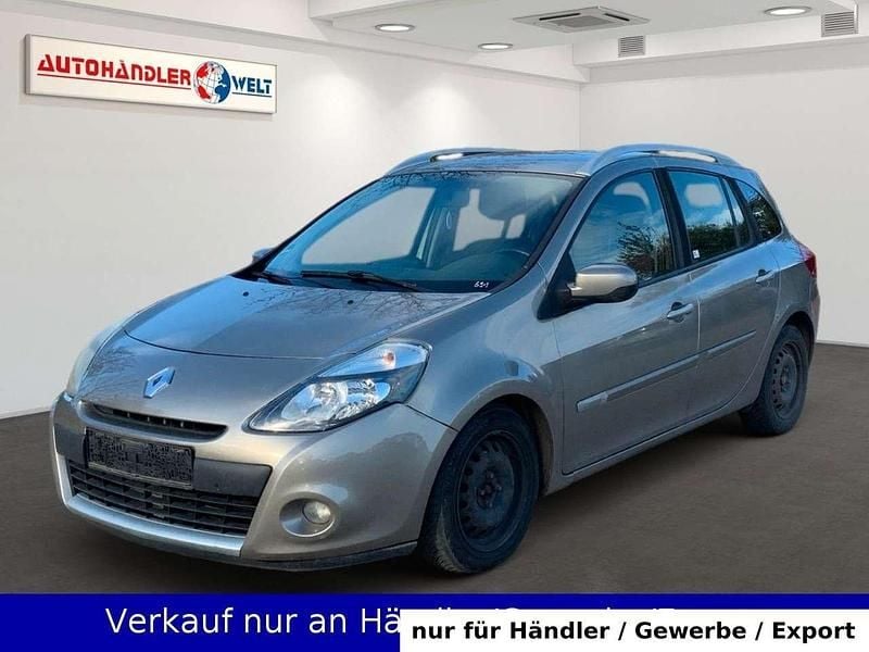Silber Gebraucht 2011 Renault Clio GrandTour Dynamique Kombi | 1.999 € (Guter Preis) - Bild 1/3