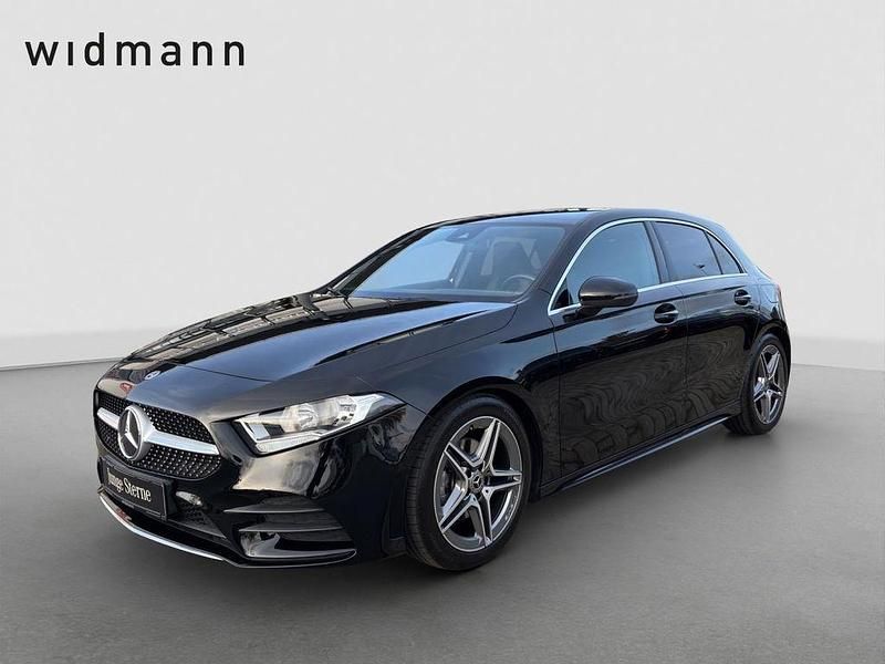 Night black Gebraucht 2022 Mercedes A200 AMG Limousine | 28.850 € (Fairer Preis) - Bild 1/4