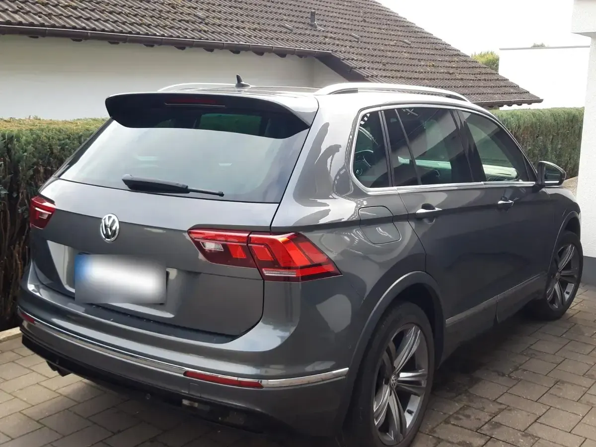 Gebraucht VW Tiguan R-line 179 PS (131 kW) 2018 Grau SUV