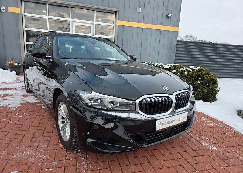 Gebraucht BMW 318 Performance 150 PS (110 kW) 2024 Schwarz Kombi